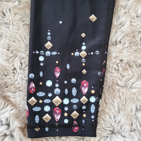 Victoria’s Secret Victoria Sport Gemstone Ombre Crop Athletic Leggings Large - Picture 2 of 6